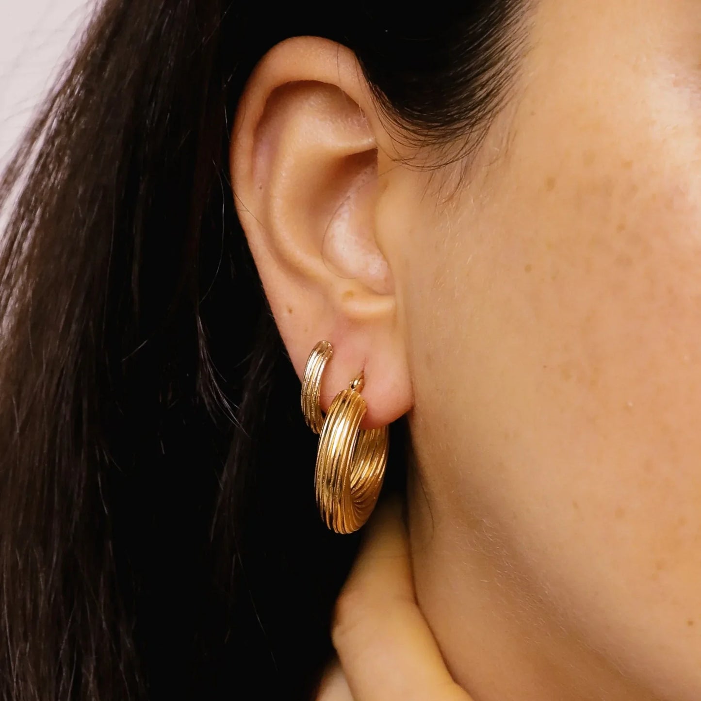 Grace Huggie Earrings (6705072177265)